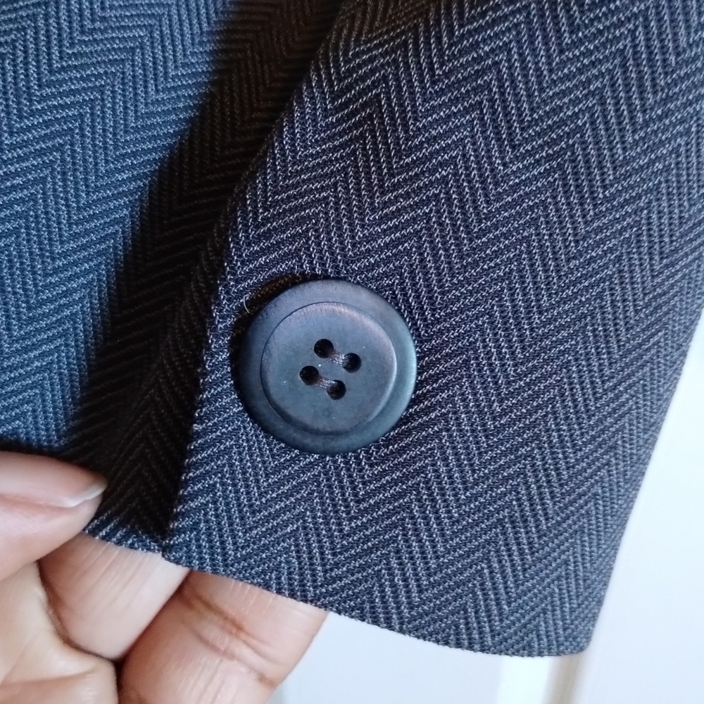 Gianni Petite Blazer - Picture 9 of 12